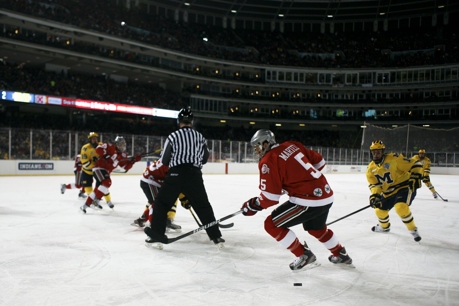 Big Ten Hockey Schedule Has Buckeyes Wolverines Taking Things Outside big-ten-hockey-schedule-has-buckeyes-wolverines-taking-things-outside